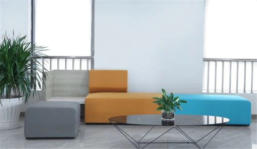 Löysä sohva yleisölle